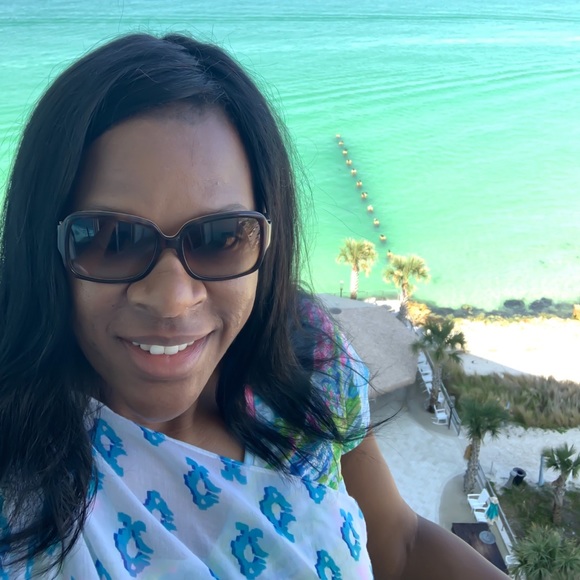 Shemeka, Your Posh Ambassador | Bookmark - Picture 5 of 8